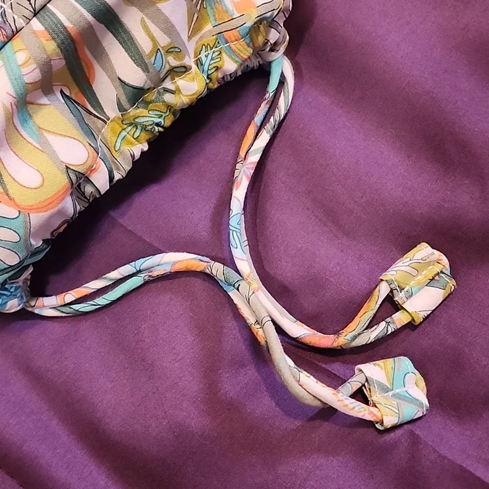 Vera Bradley Travel Toiletry Bag - Picture 8 of 12